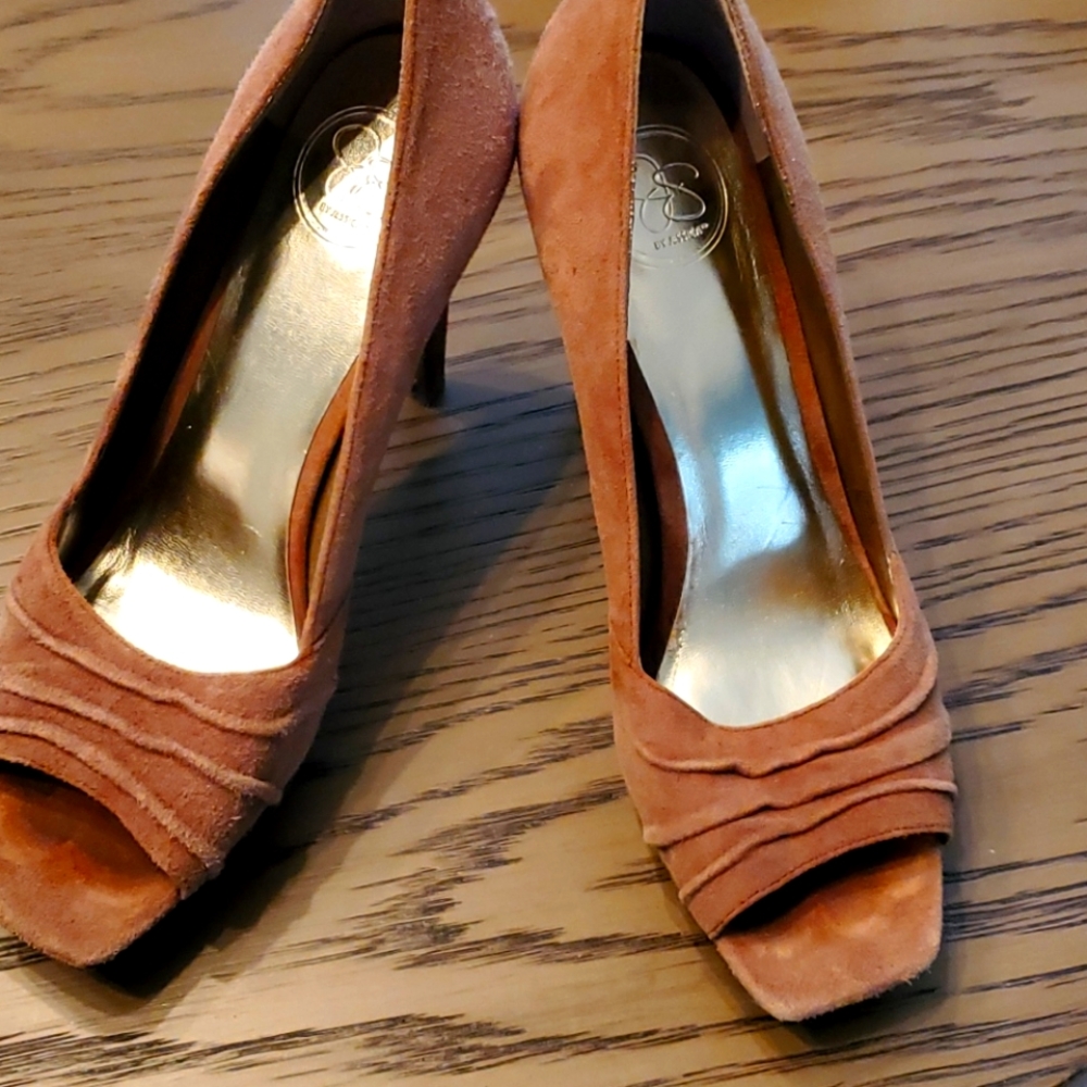 Jessica Simpson heels